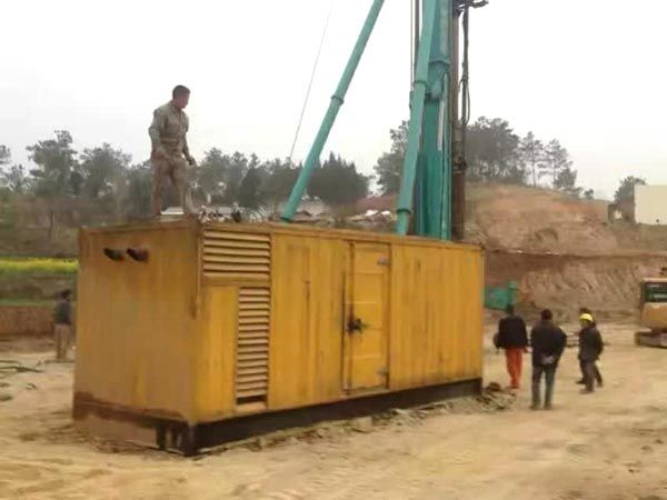 澄江如何判断水冷式机油散热器密封件是否需要更换？